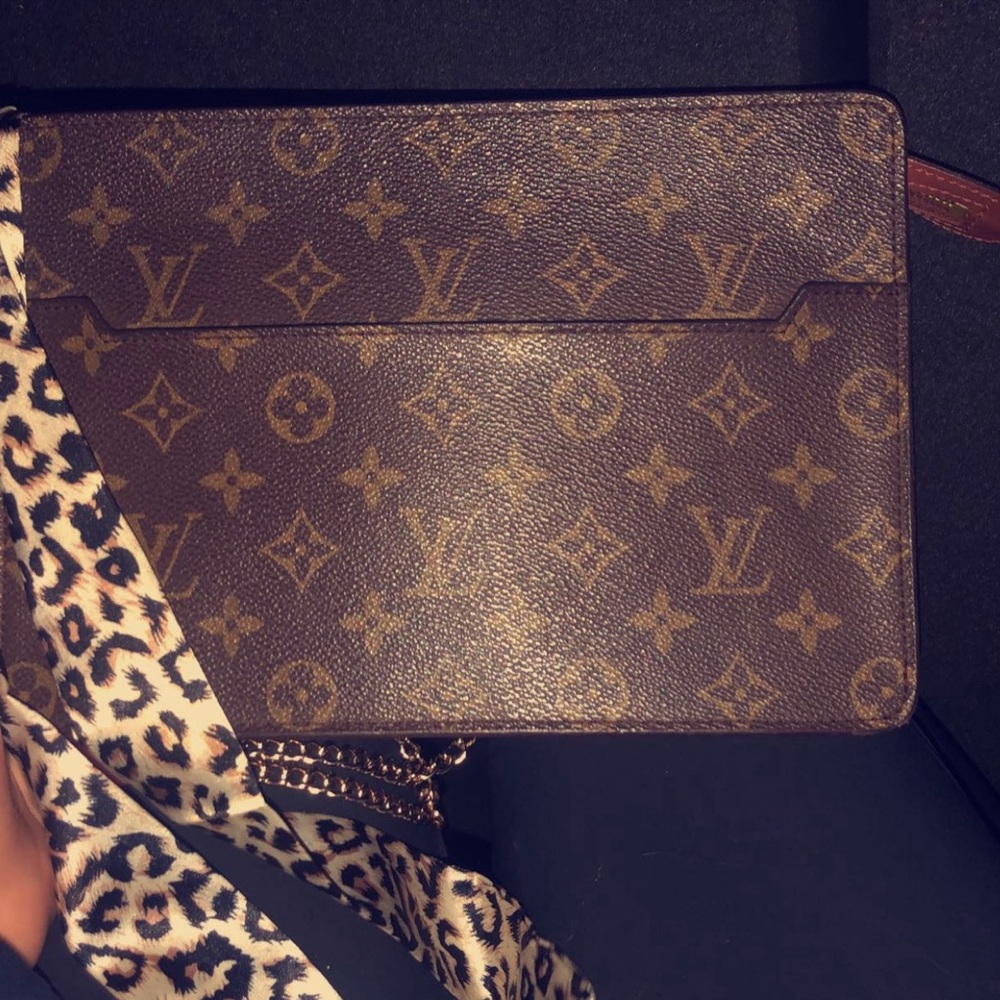 Vintage LV clutch. 100% authentic.